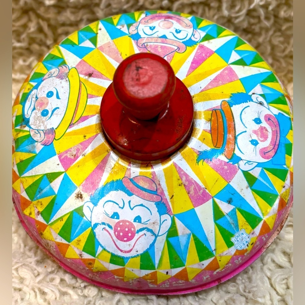 VINTAGE 1960’s Tin litho spinning top.  Tin toy collectible, childhoodcore, FUN